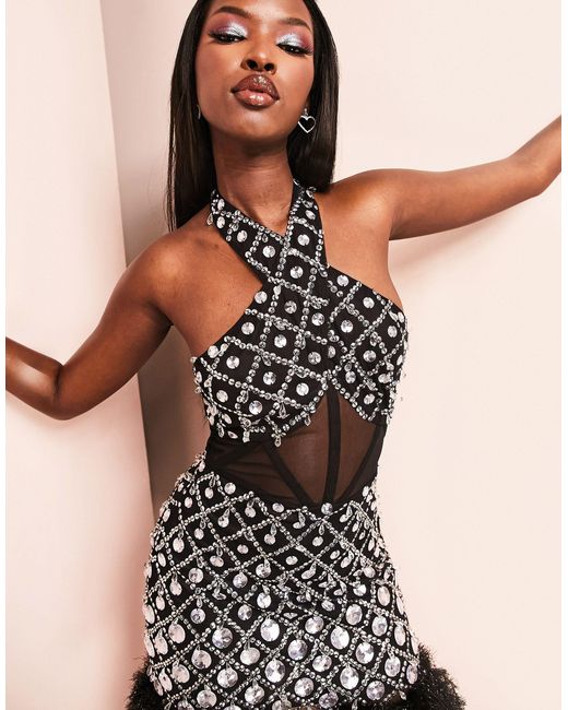 Vestido corto con cuello halter cruzado pedrer a y bajo de ASOS