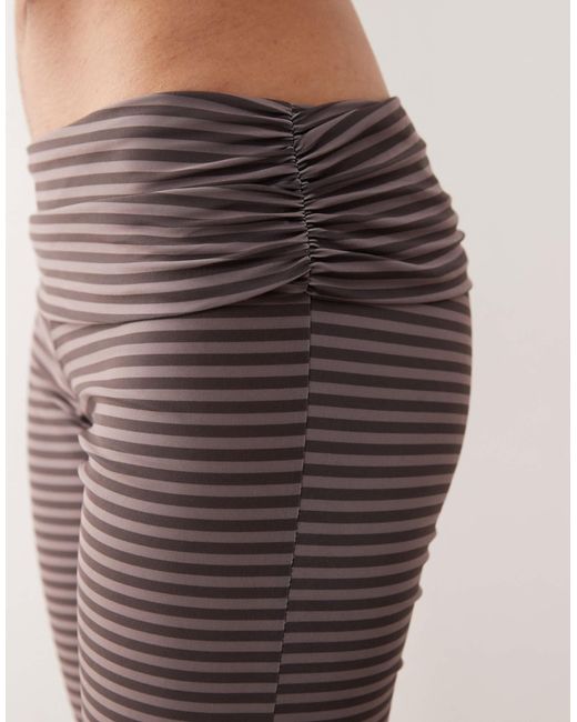 Collusion Natural Yoga Capris