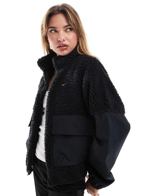 nike cropped borg fleece