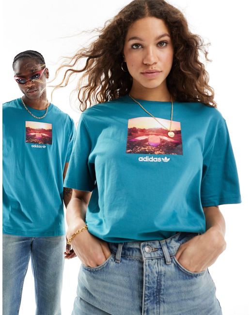 Camiseta color cerceta unisex con estampado gráfico Adidas Originals de color Blue