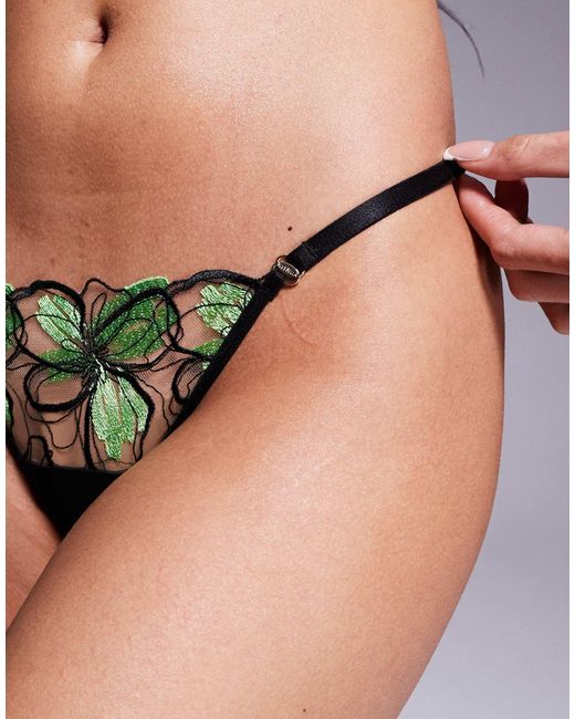 Odette - string en tulle brodé floral Bluebella en coloris Brown