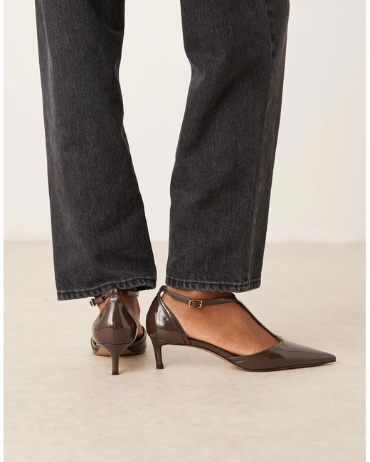Mango Black Pointed Kitten Heel