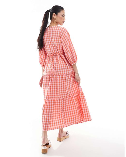Robe babydoll mi-longue à col v et carreaux vichy New Look en coloris Pink