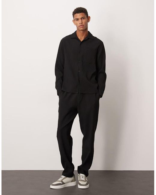 Pantalones Negros Plisados De Corte Tapered De (Parte De Un Conjunto) ASOS de hombre de color Black