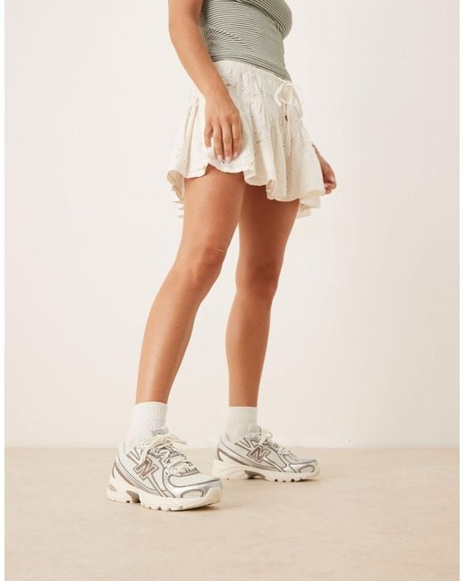 New Balance Natural 740 Unisex Trainers