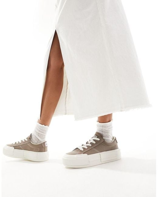 Converse White Chuck Taylor All Star Cruise Ox Trainers