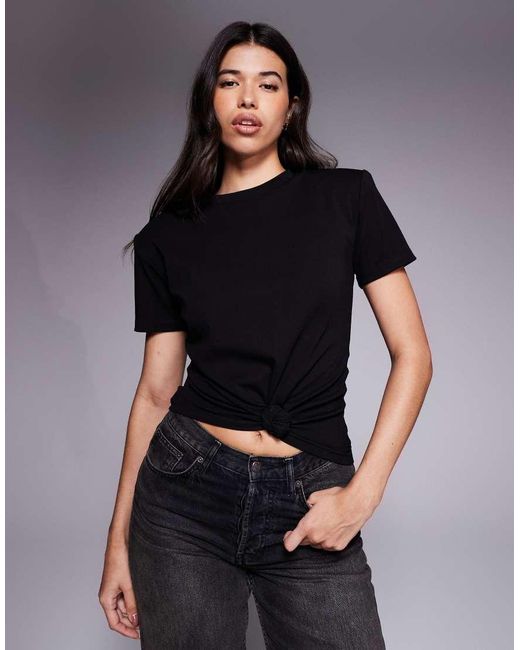 Knot So Basic di Wanderdoll in Black