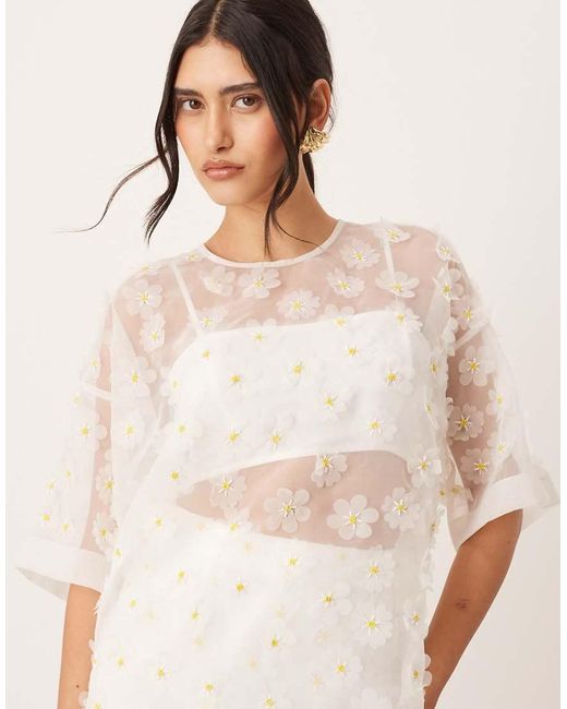 T-Shirt Oversize Trasparente Con Margherite 3D di ARRANGE in Natural