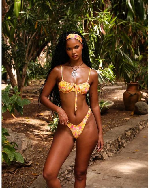 Kulani Kinis Black Tiki Tango Shimmer Retro Y Thong Bikini Bottom