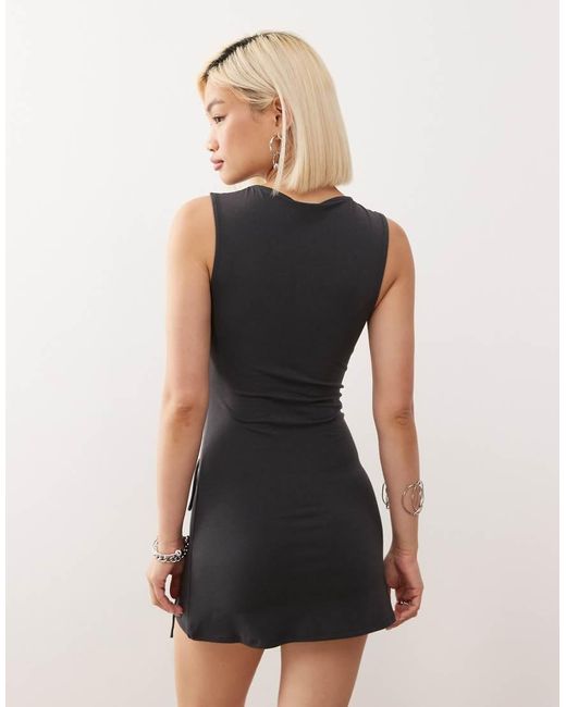 Vestito Corto Con Occhielli di Weekday in Black