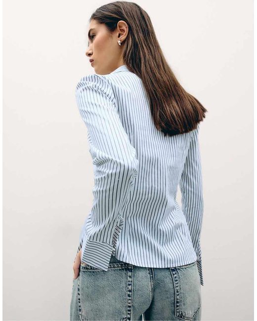 Stradivarius Basic Gestreept Aansluitend Overhemd in het White