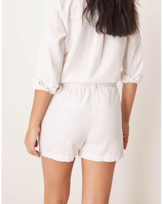 Jdy Short Van Linnenmix Met Gestrikte Taille in het Natural
