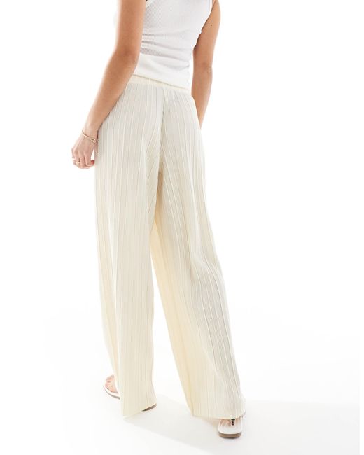 Pantalon plissé ample - babeurre Only Petite en coloris White