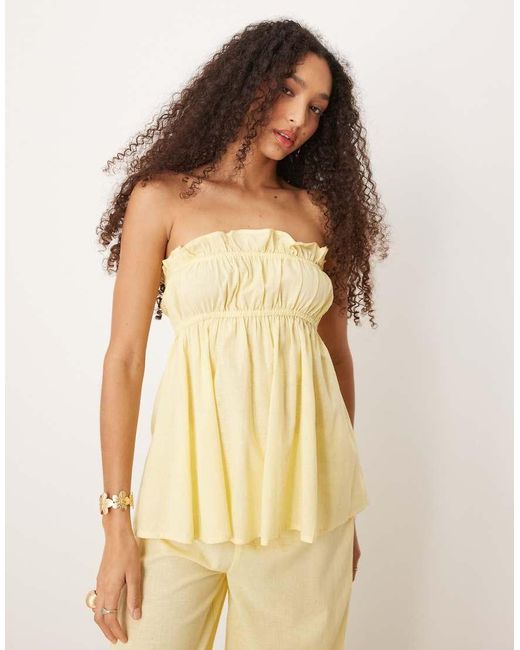 Esclusiva di esmé studios in Yellow