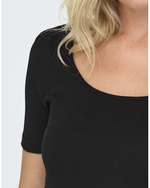 Only Play Black Training Top