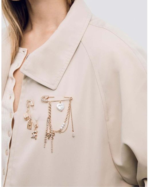 Set Da 2 Spille Dorate Con Charm di Stradivarius in Natural