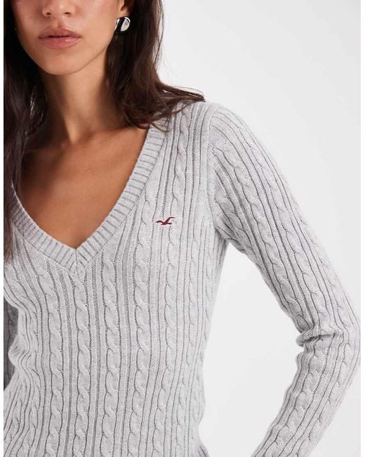 Hollister White Fitted Cable Knit V-neck Sweater