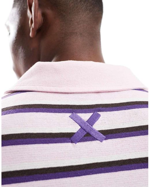 T-Shirt Stile Polo Ristretta A Righe di Collusion in Pink da Uomo