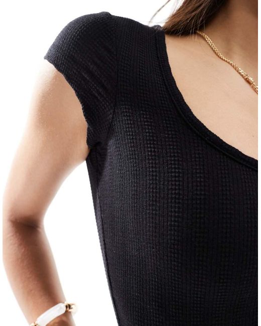 Cotton On Black Hailey Textured Short Sleeve Tee