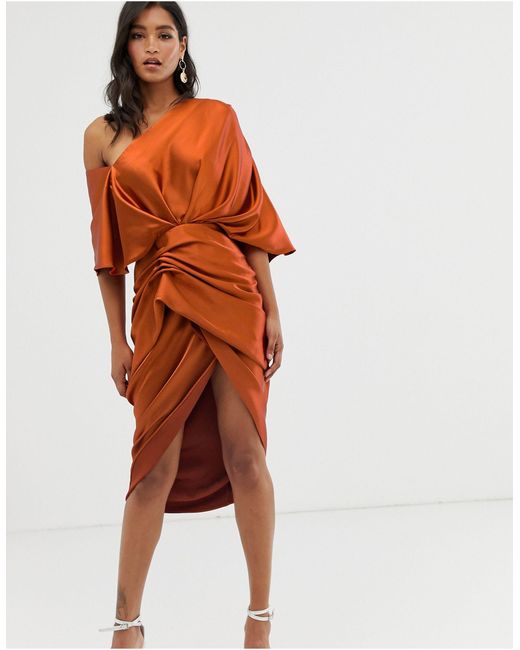 Vestido midi con diseño drapeado asimétrico en satén ASOS de color Orange