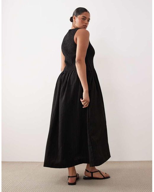 ASOS Black Asos Design Curve Crinkle Scoop Neck Maxi Sundress With Shirred Waist