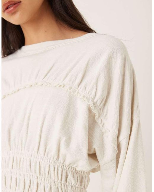 Camiseta De Manga Larga Con Cintura Fruncida De Tejido Texturizado Flameado De -Blanco ASOS de color White