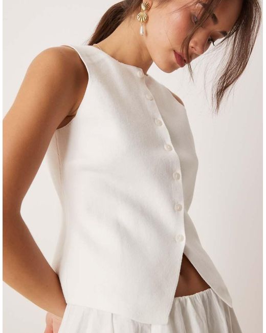 Nobody's Child White Fine Gauge Knitted Waistcoat