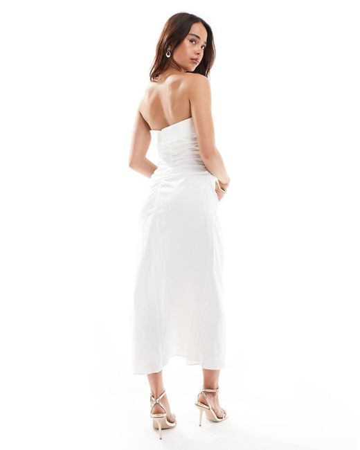 Vestido Con Escote Palabra De Honor Plegado De Mango de color White