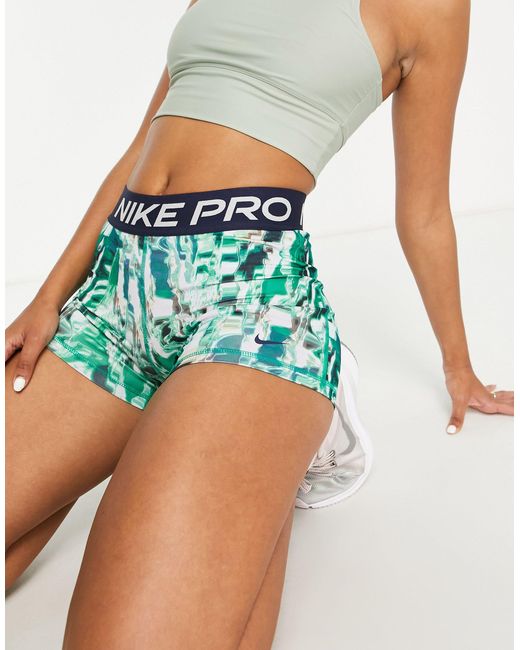 Nike Green Nike – pro training – knapp geschnittene shorts