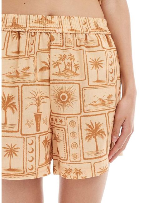 Pantalones Cortos Sin Cierres Con Estampado De Postales A Tono De (Parte De Un Conjunto) Vero Moda de color Natural