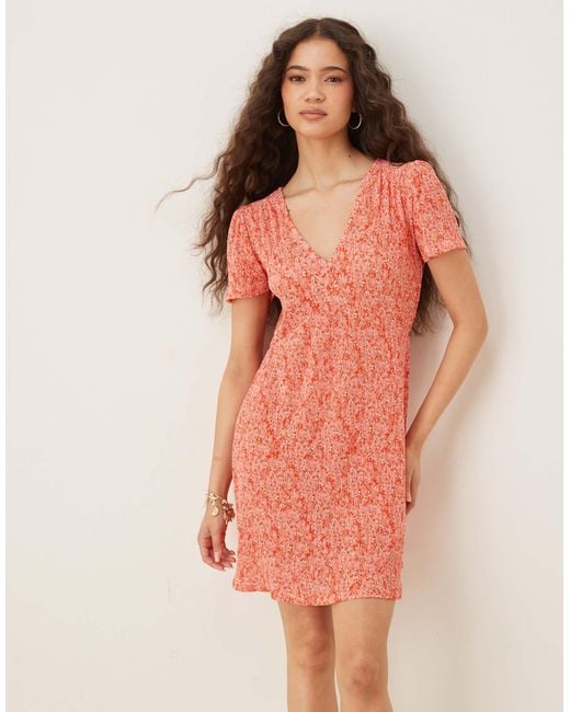 Mango Pink – mini-freizeitkleid mit em blumenmuster und v-ausschnitt