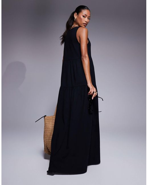 ASOS Blue – trapezförmiges, gestuftes maxikleid
