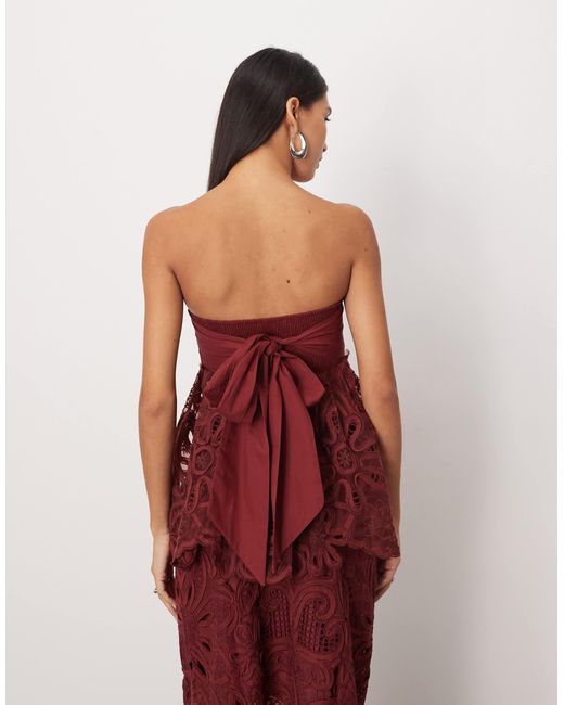 Top bustier d'ensemble noué dans le dos en dentelle cornelli fleurie - merlot ARRANGE en coloris Red