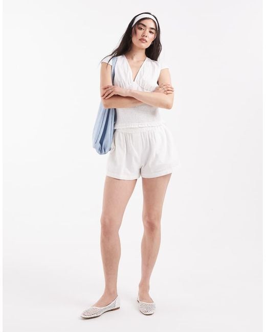 Daisy Street White Boho V Neck Short Sleeve Shirred Top