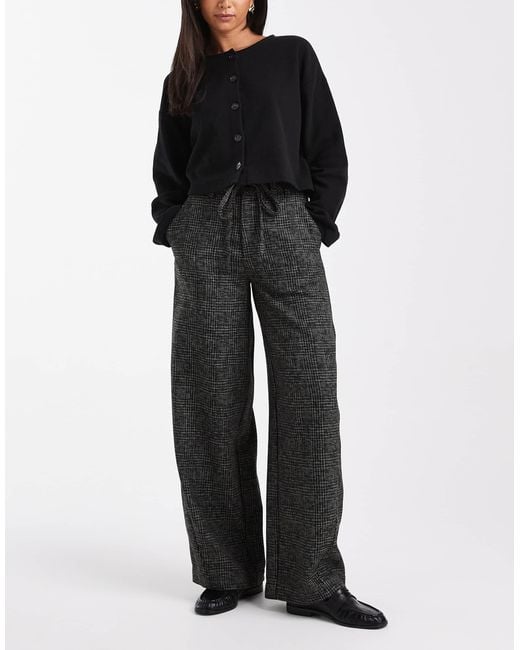 ASOS Black Barrel Leg Trousers With Seam Detail
