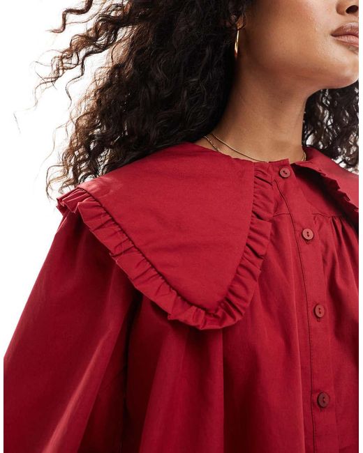 Vestido Amplio Con Solapas Extragrandes Con Volante De Popelina De Miss Selfridge de color Red