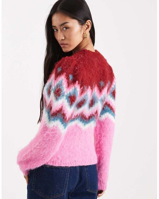 Maglione Spazzolato Fair Isle Con Spalle Pronunciate di ASOS in Pink