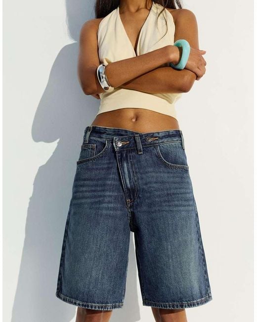 Pantaloncini Bermuda di Bershka in Blue