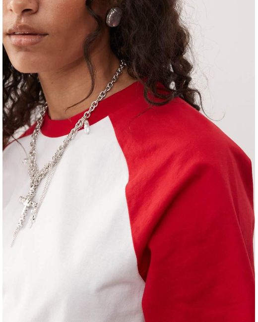 Camiseta Corta Blanca Y Roja De Corte Cuadrado Slim Con Mangas Raglán De Reclaimed (vintage) de color Red