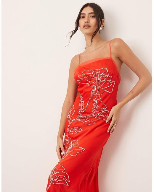 Vestido Largo De Tirantes Con Espalda Baja Y Diseño Floral Con Abalorios De ARRANGE de color Red