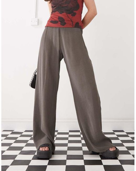 Pantalones Plisados De Pernera Ancha De -Gris Weekday de color Multicolor