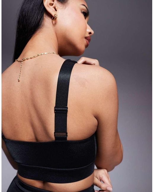 Sujetador Deportivo De Sujeción Media Con Tirantes Regulables De 4505 de color Black
