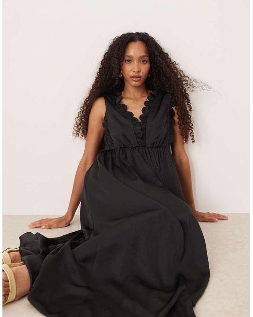 Y.A.S Black Plunge Front Scallop Edge Detail Satin Maxi Dress