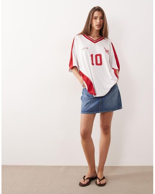 Kaiia Exclusive in het Red