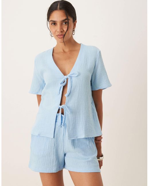 Chemise d'ensemble en crêpe à manches courtes et liens sur le devant - pastel Jdy en coloris Blue