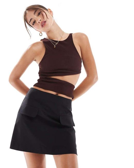 Minigonna Sartoriale Nera Con Tasche di ASOS in Black