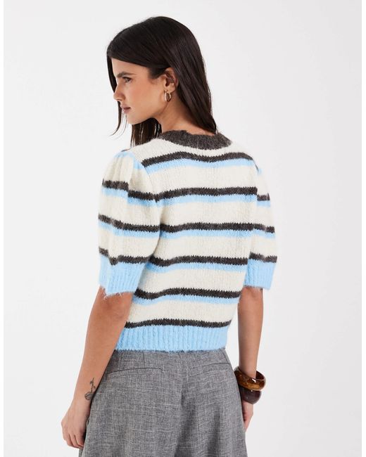Vero Moda Gray Kurzärmliger strickpullover mit braun-blauen streifen