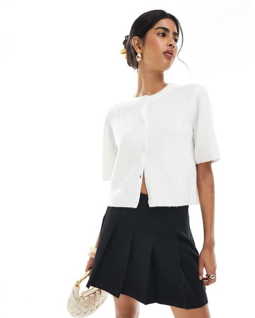 New Look White Box Pleat Mini Skirt