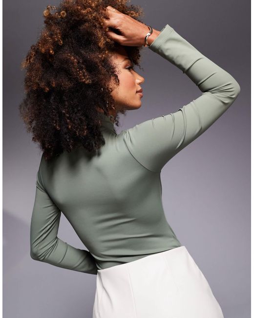 ASOS Gray – langärmliger, modellierender und hochgeschlossener body aus hochwertigem material
