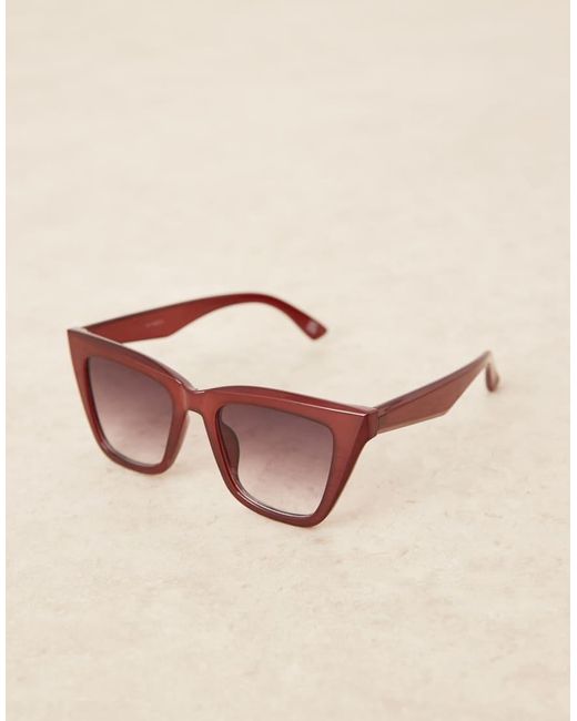 Occhiali Da Sole Cat-Eye Smussati Bordeaux di ASOS in Black